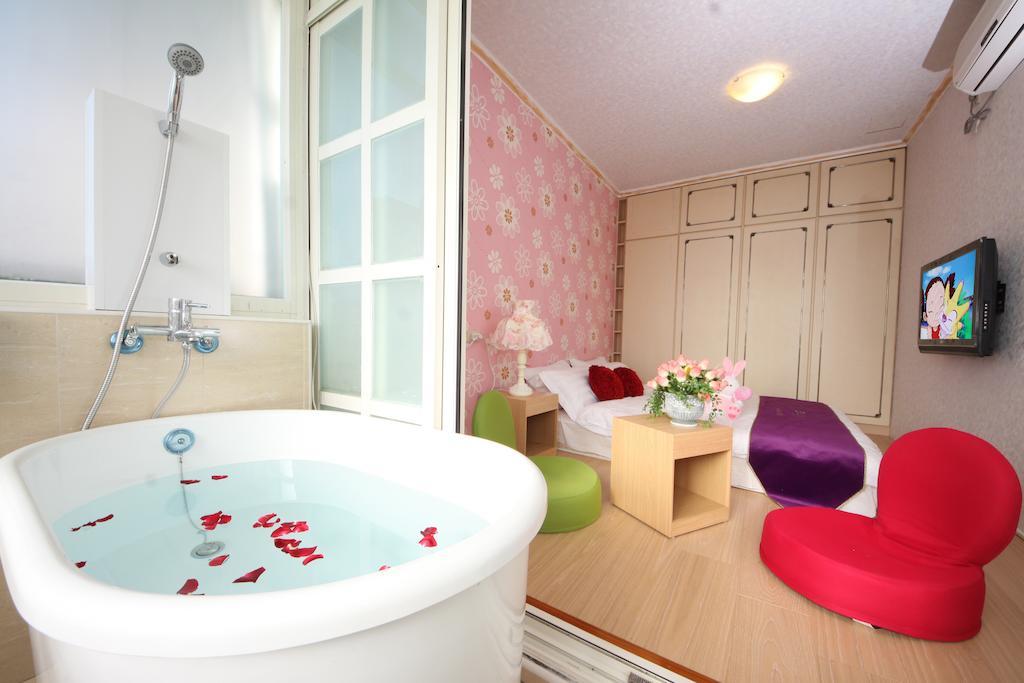 Avica Homestay อู่เจี๋ย ภายนอก รูปภาพ